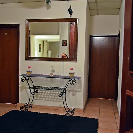 Metropole Otel Limasol