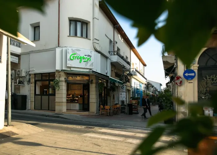 Metropole Отель Лимасол