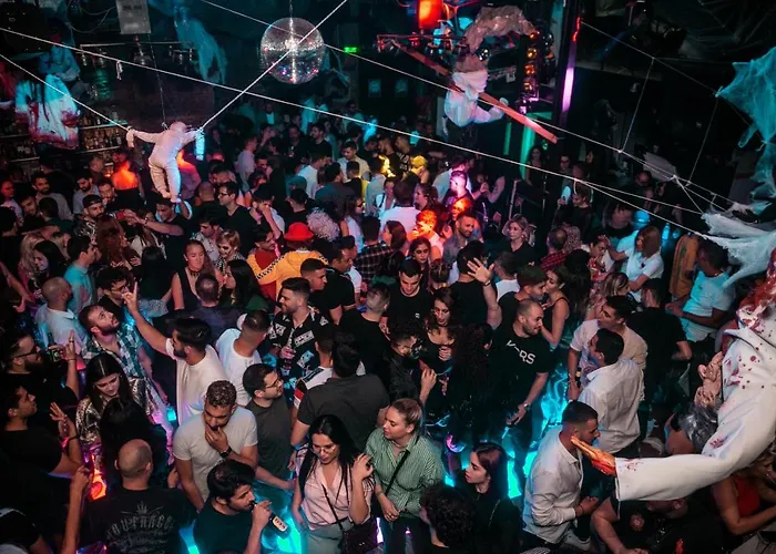 Отель Metropole Лимасол