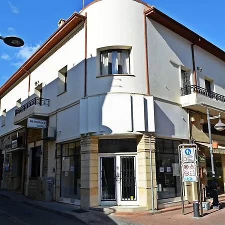 Metropole Hotel 2*